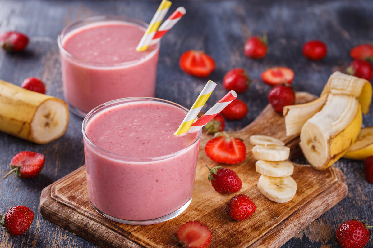 Healthy Banana Strawberry Milkshake | Healthy Strawberry Banana Smoothie –